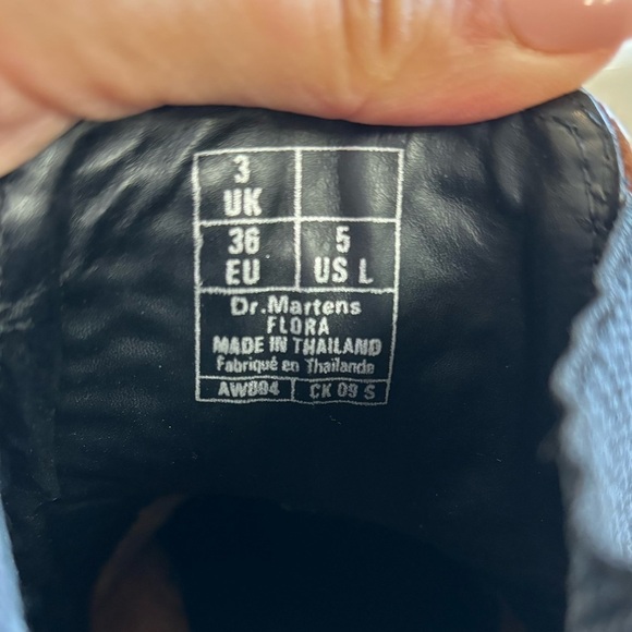 DR. Martens Flora Chelsea Croc Embossed Brown Black Boots Women’s 5 Casual Work - Picture 2 of 16